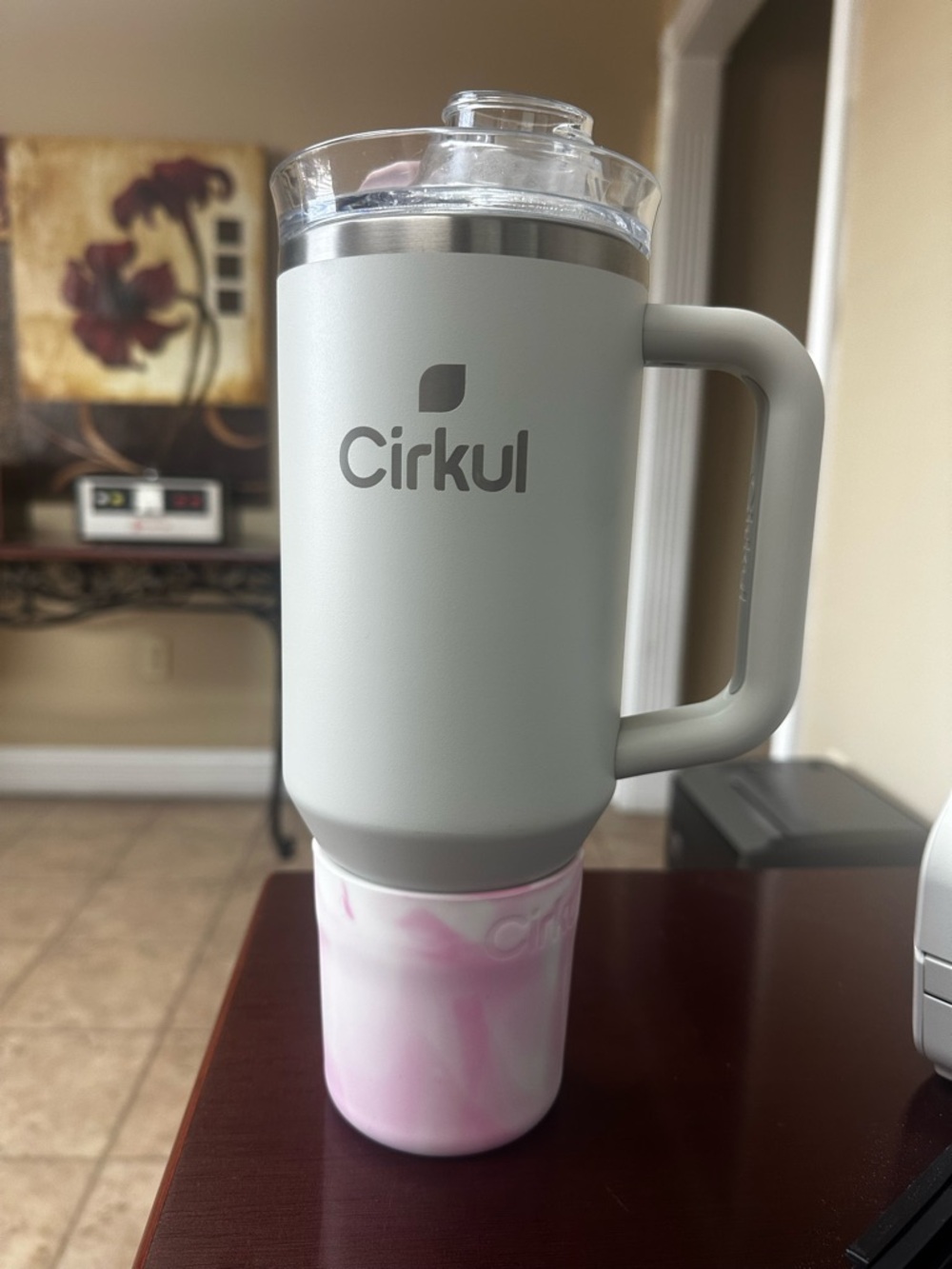 Cirkul Gray Insulated Travel Mug with Pink Marble Base